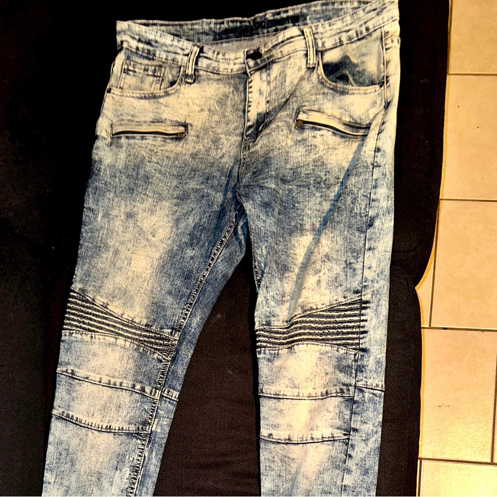 34/34 Jeans